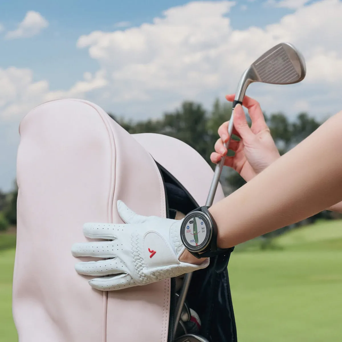 Sharper Image Advanced GPS Golf Watch with Swing and Putt Tracking