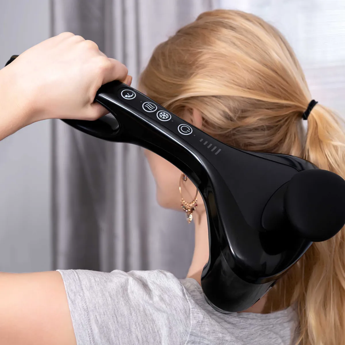 Qualimax Marketing Inc Bionic-Point Heat and Cold Percussion Massager