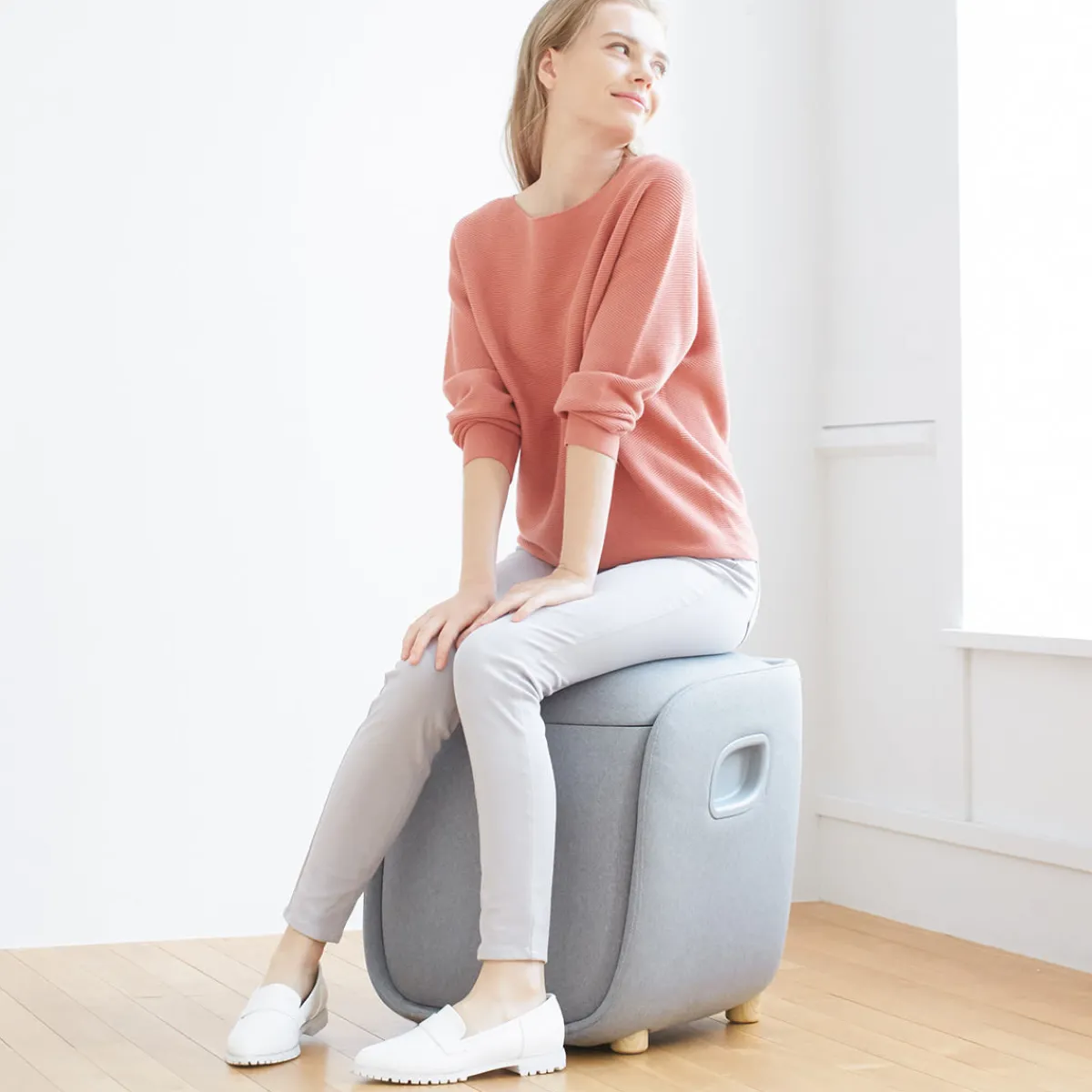Fujiiryoki Inc Foot and Calf Massaging Ottoman