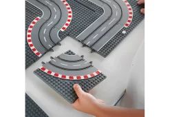 Jupiter Creations Inc Micro Slot Car Racing Set