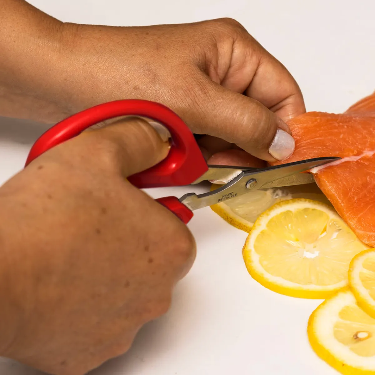 THAT! Inventions Inc (formerly Parallax Horizon, Inc) 2-Pack Kitchen Scissors