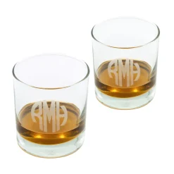 Astec Designs LLC Personalized Whiskey Glasses and Bar Mat Gift Set