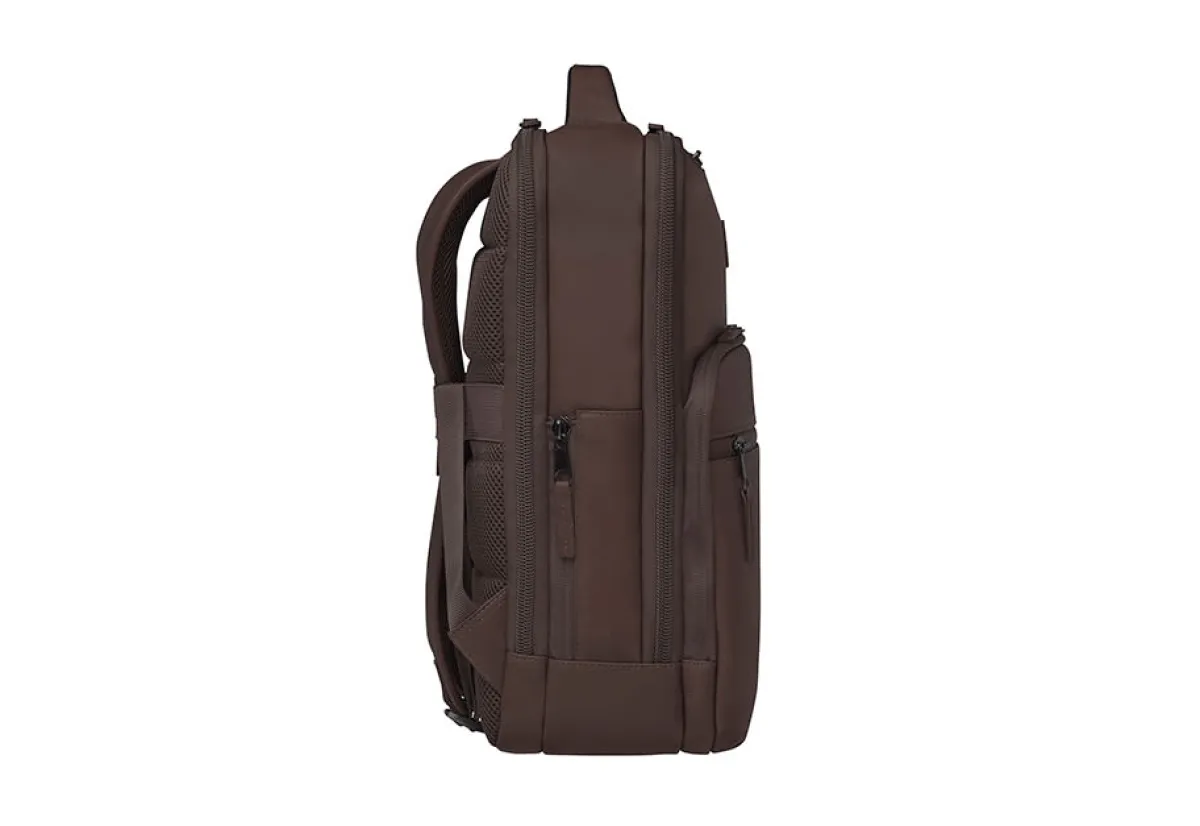 Kingport Industries, LLC Premium Leather Backpack
