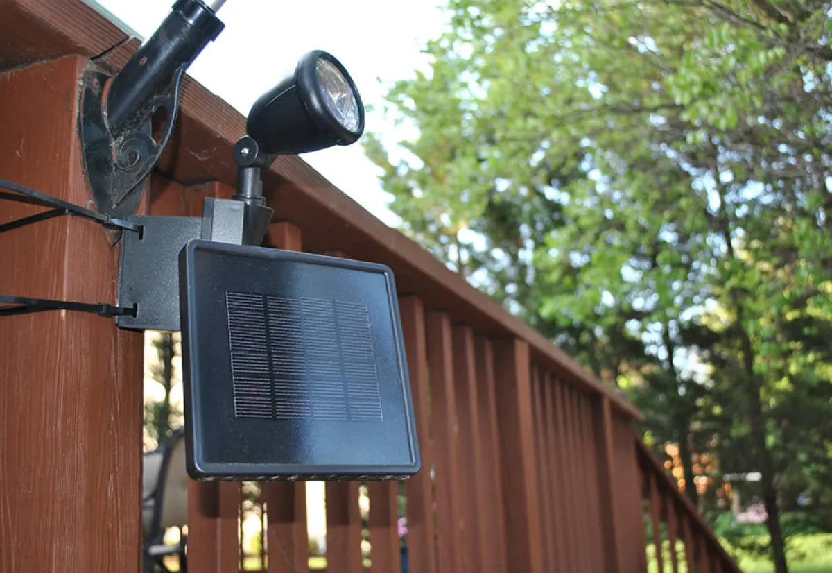 Maxsa Innovations Solar LED Flagpole Light