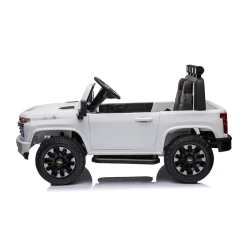 Kids DTI Direct Inc 24V 4x4 Chevrolet Silverado Ride-On Truck